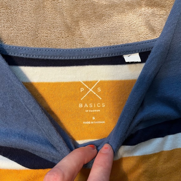 Cropped Size Small Pacsun Tank - Picture 2 of 4